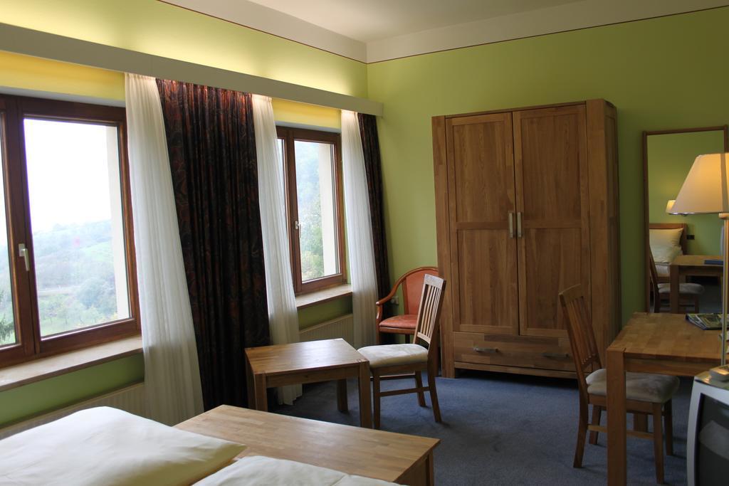 Hotel-Gasthof Die Post Brennerei Frankenhoehe Schillingsfürst المظهر الخارجي الصورة