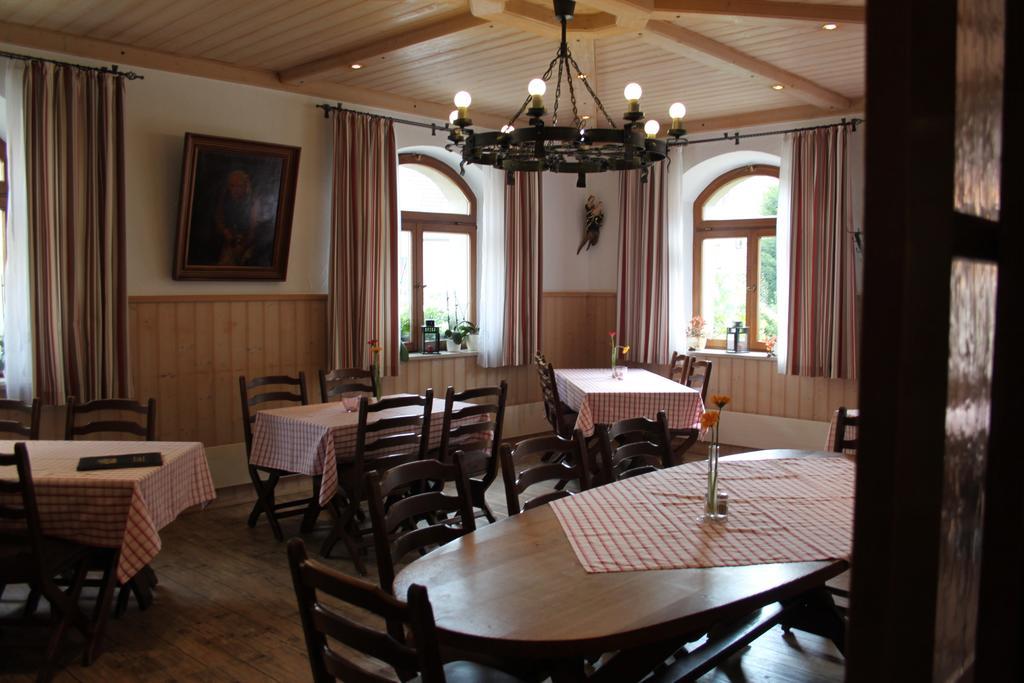 Hotel-Gasthof Die Post Brennerei Frankenhoehe Schillingsfürst المظهر الخارجي الصورة
