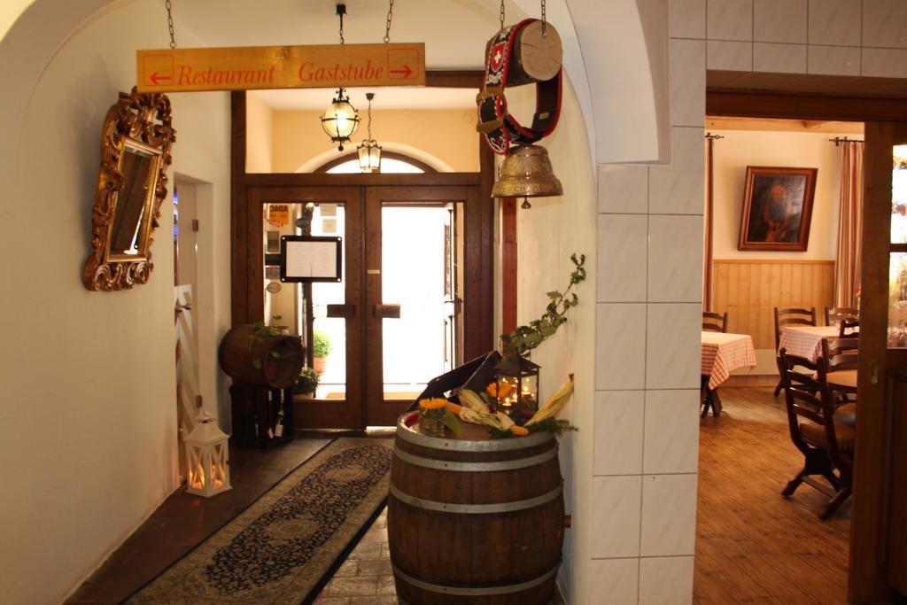 Hotel-Gasthof Die Post Brennerei Frankenhoehe Schillingsfürst المظهر الخارجي الصورة